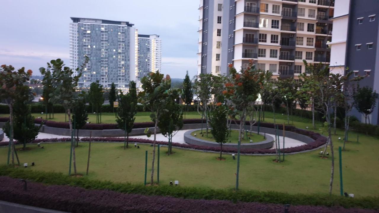 Bsp21 Family Homestay Jenjarum Exterior foto