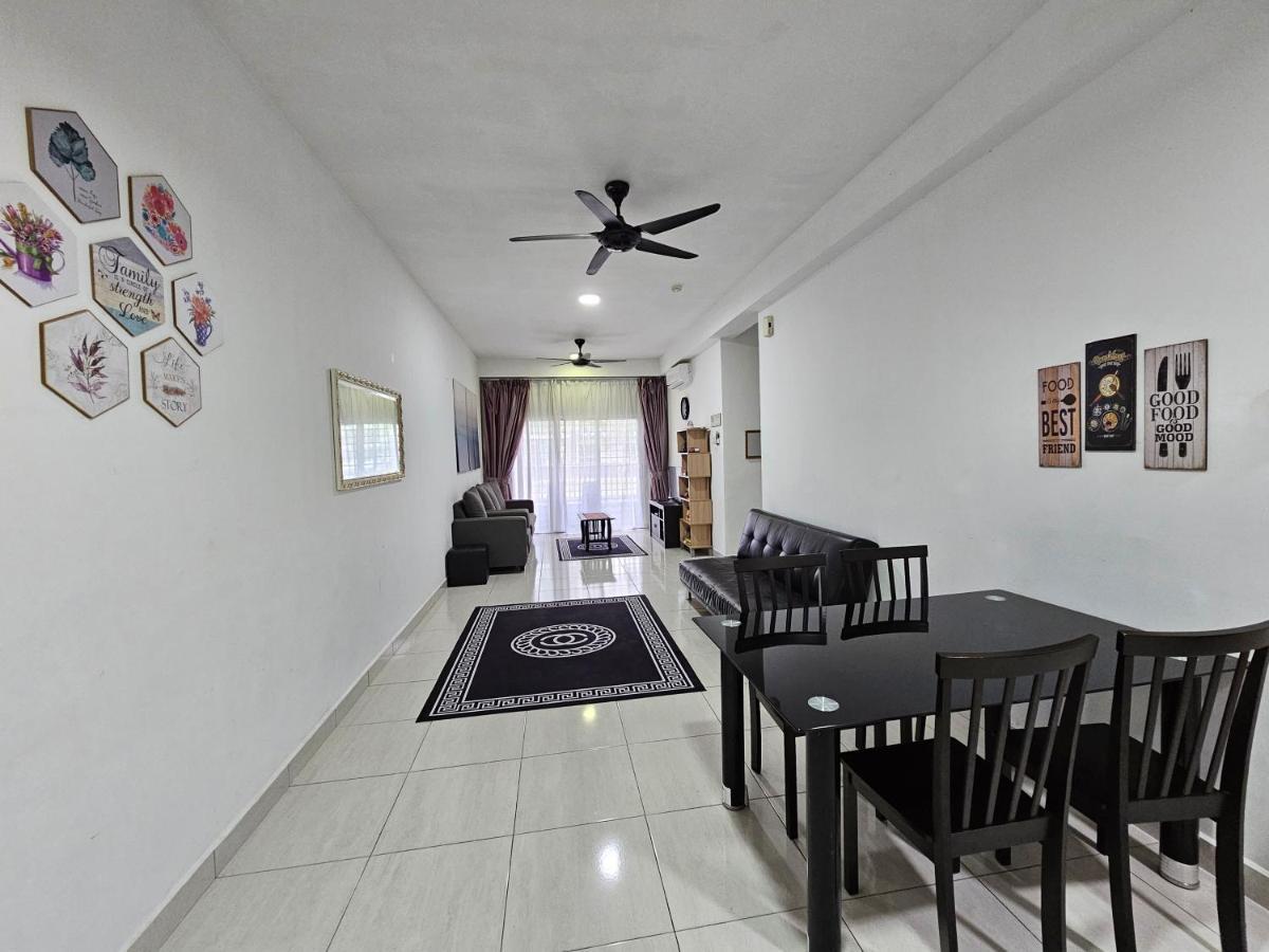Bsp21 Family Homestay Jenjarum Exterior foto